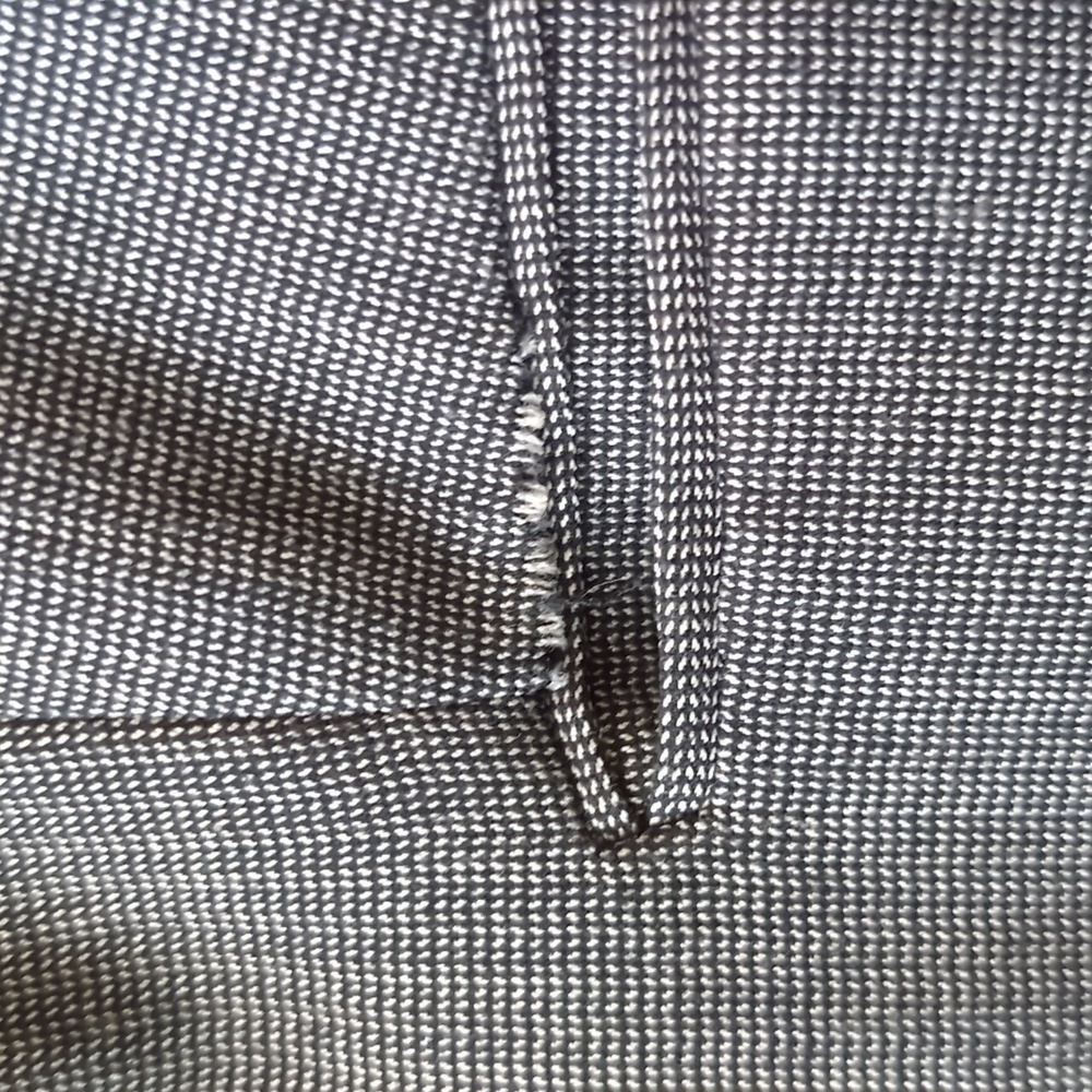 Banana Republic Women's Gray Houndstooth Suit Jacket - Picture 4 of 6